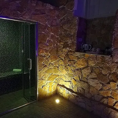 Appartamento Sicilia - Intera Casa Con Privata Jacuzzi Sauna Bagno Di Vapore Ad Uso Illimitato Rosolini