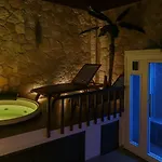 Sicilia - Intera Casa Con Privata Jacuzzi Sauna Bagno Di Vapore * רוסוליני