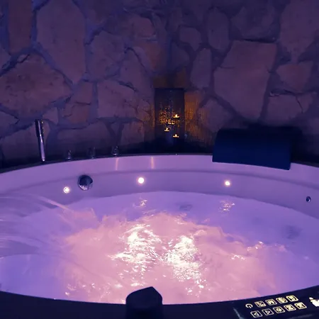 Spa Suite Sicilia - Suite Con Spa Privata Ad Uso Esclusivo Jacuzzi Sauna Hammam * 罗索利尼