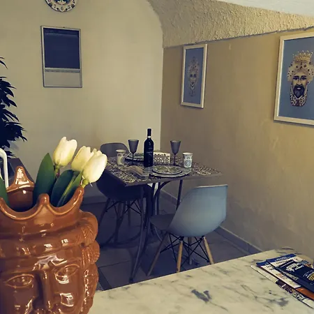 Apartament Sicilia - Intera Casa Con Privata Jacuzzi Sauna Bagno Di Vapore