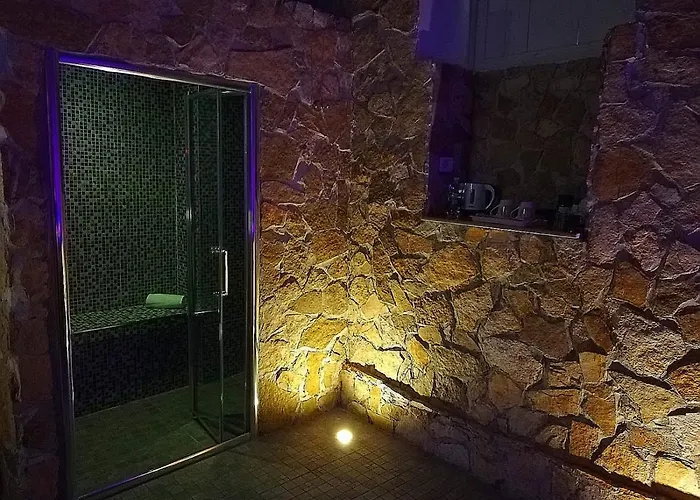 Apartament Sicilia - Intera Casa Con Privata Jacuzzi Sauna Bagno Di Vapore Rosolini