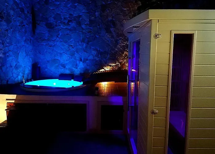Sicilia - Intera Casa Con Privata Jacuzzi Sauna Bagno Di Vapore Apartament *